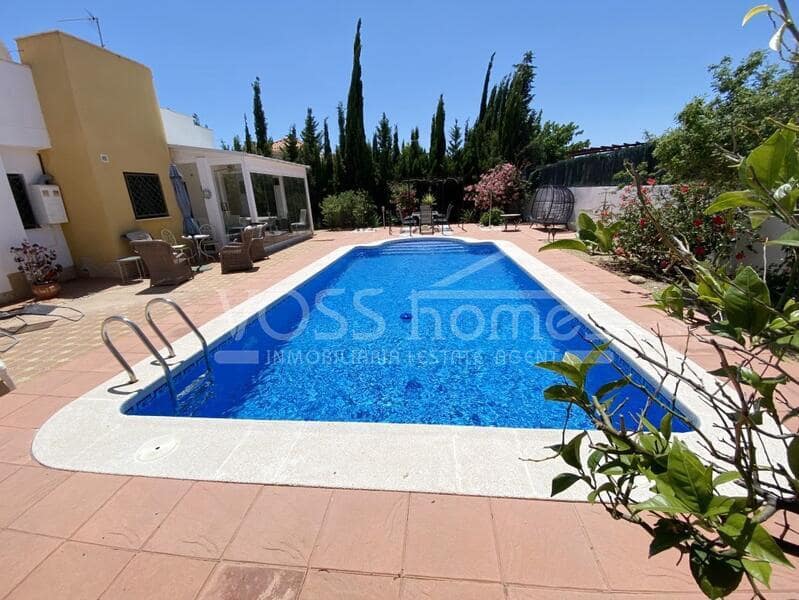 3 slaapkamer Villa te koop in La Alfoquia met zwembad - € 229.950 (Ref: 9019780)