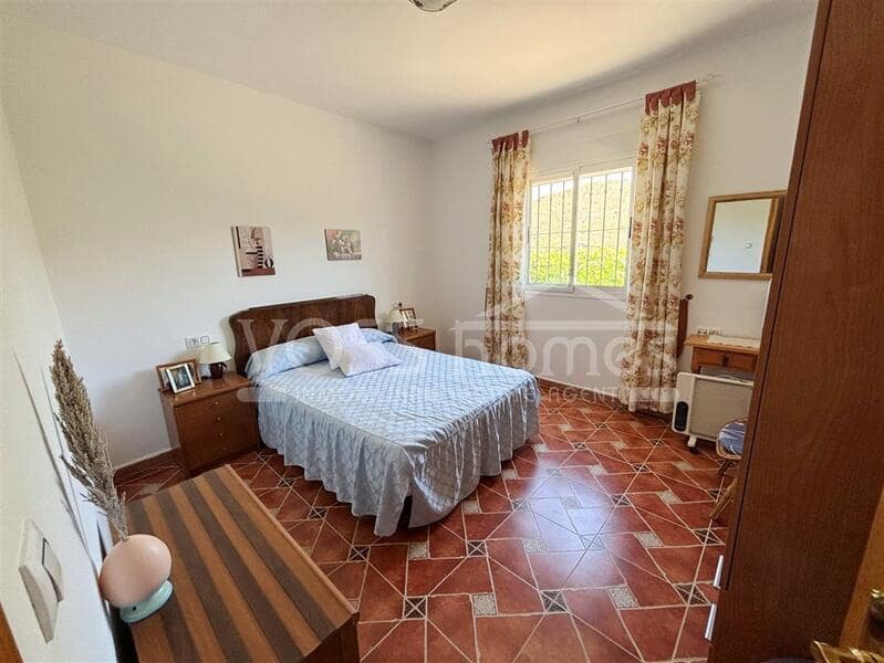 8 bedroom Finca/Country House for sale in Taberno - € 299,950 (Ref: 9085661)