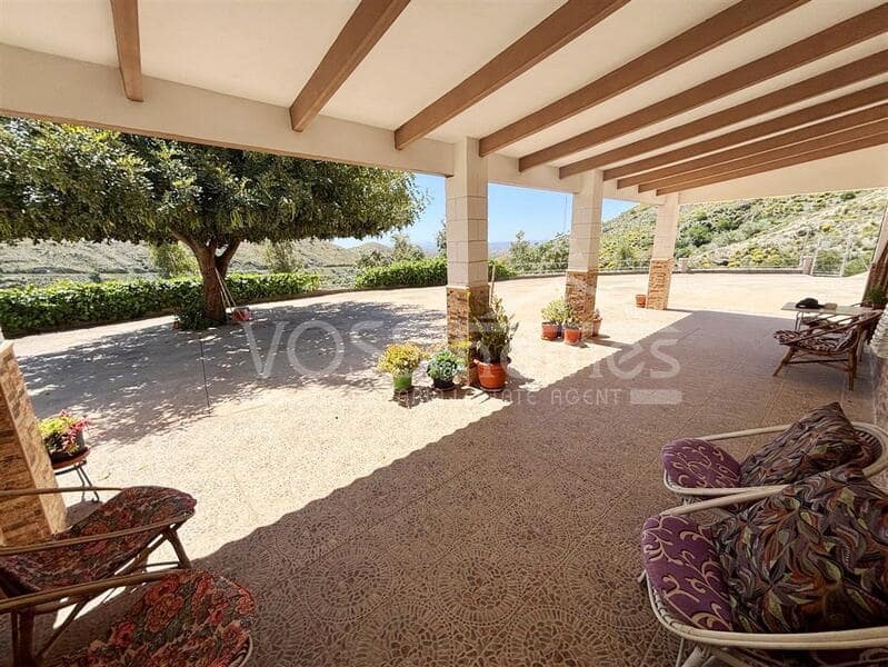 8 bedroom Finca/Country House for sale in Taberno - € 299,950 (Ref: 9085661)
