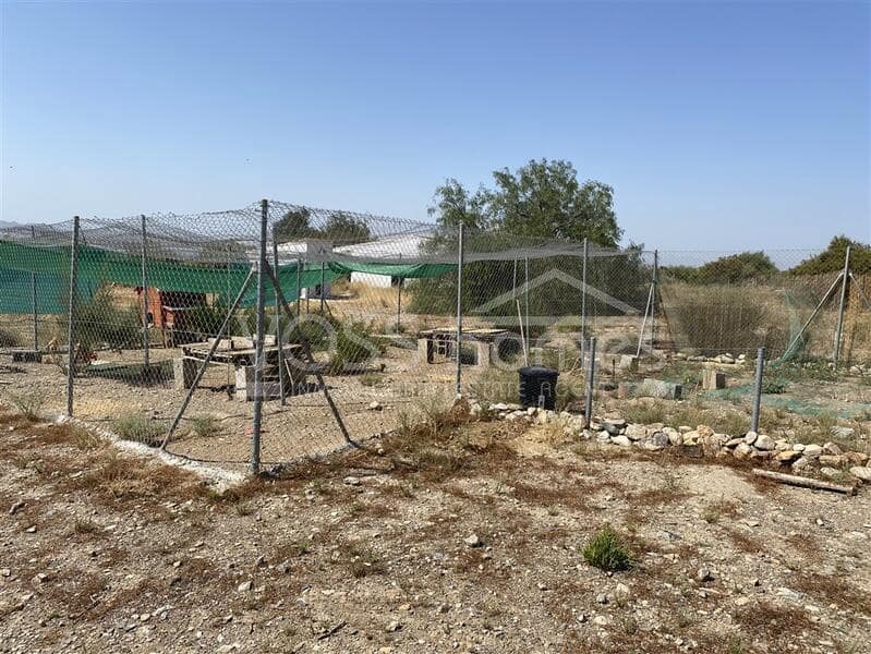 4 soveværelse Finca/Landehus til salg i Huercal-Overa med swimmingpool - € 210.000 (Ref: 9130565)