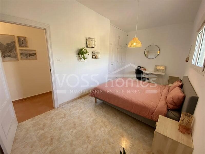 4 soveværelse Finca/Landehus til salg i Huercal-Overa med swimmingpool - € 210.000 (Ref: 9130565)