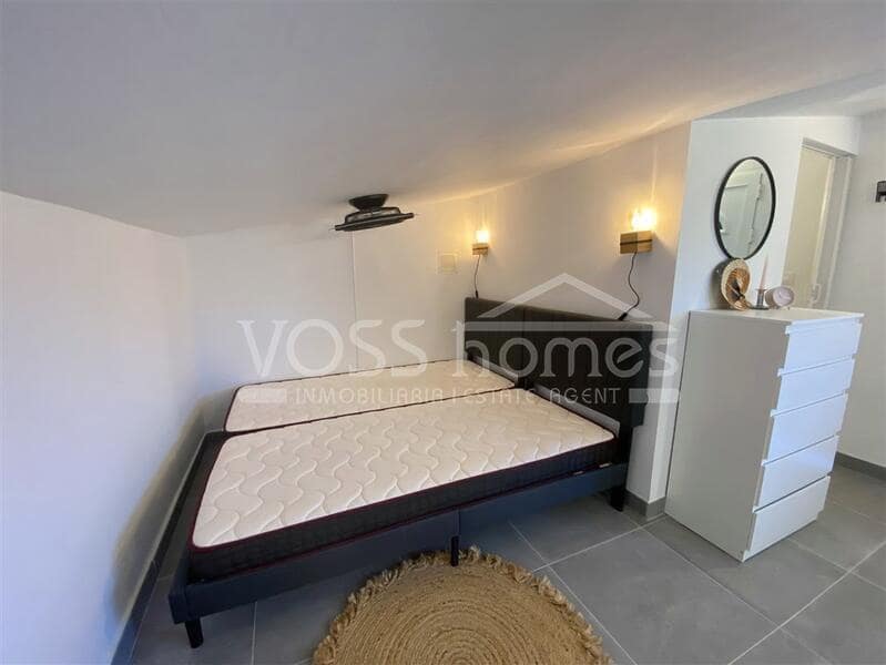 4 soveværelse Finca/Landehus til salg i Huercal-Overa med swimmingpool - € 210.000 (Ref: 9130565)