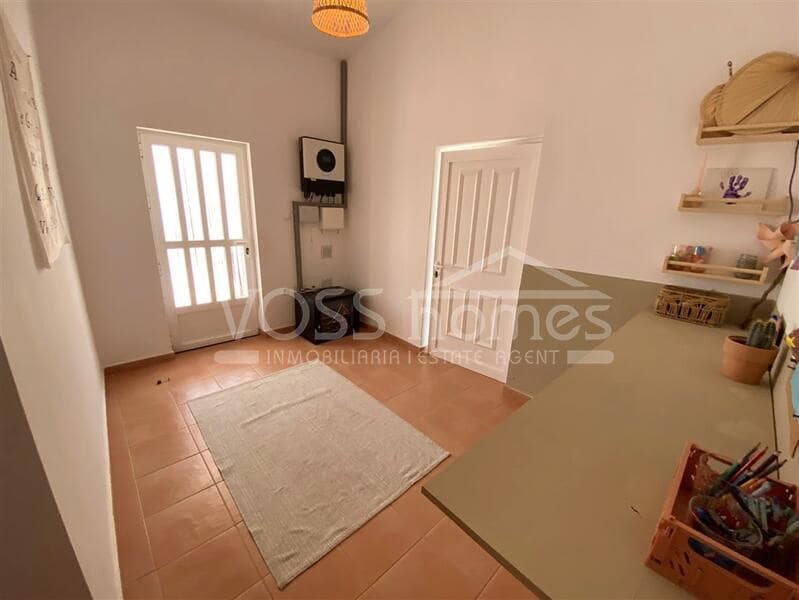 4 soveværelse Finca/Landehus til salg i Huercal-Overa med swimmingpool - € 210.000 (Ref: 9130565)