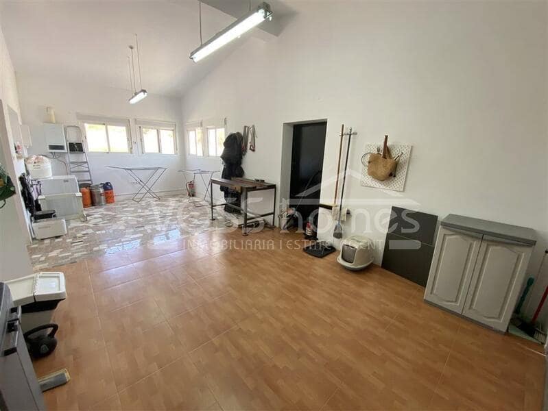 4 soveværelse Finca/Landehus til salg i Huercal-Overa med swimmingpool - € 210.000 (Ref: 9130565)