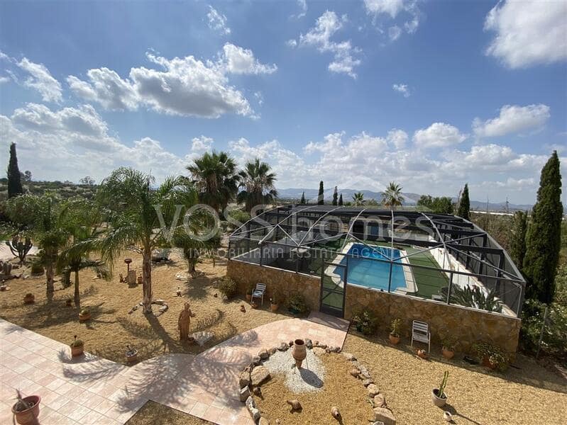 5 bedroom Finca/Country House for sale in Huercal-Overa with pool - € 299,995 (Ref: 9130568)