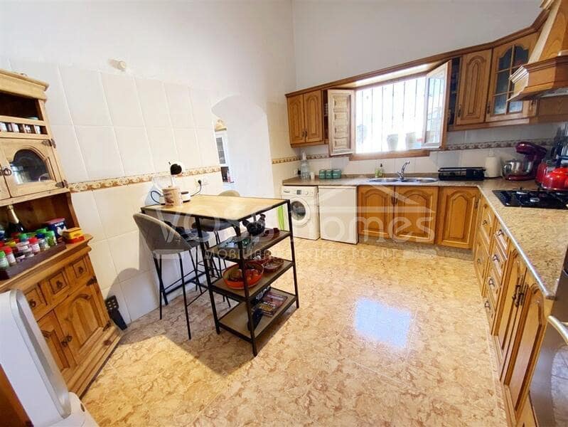 3 slaapkamer Finca/Landhuis te koop in Huercal-Overa - € 164.950 (Ref: 9181540)