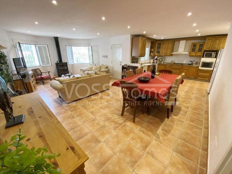 3 soveværelse Villa til salg i Huercal-Overa med swimmingpool - € 270.000 (Ref: 9186122)