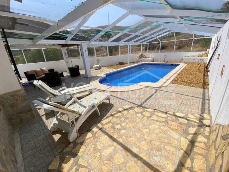 3 soveværelse Villa til salg i Huercal-Overa med swimmingpool - € 270.000 (Ref: 9186122)