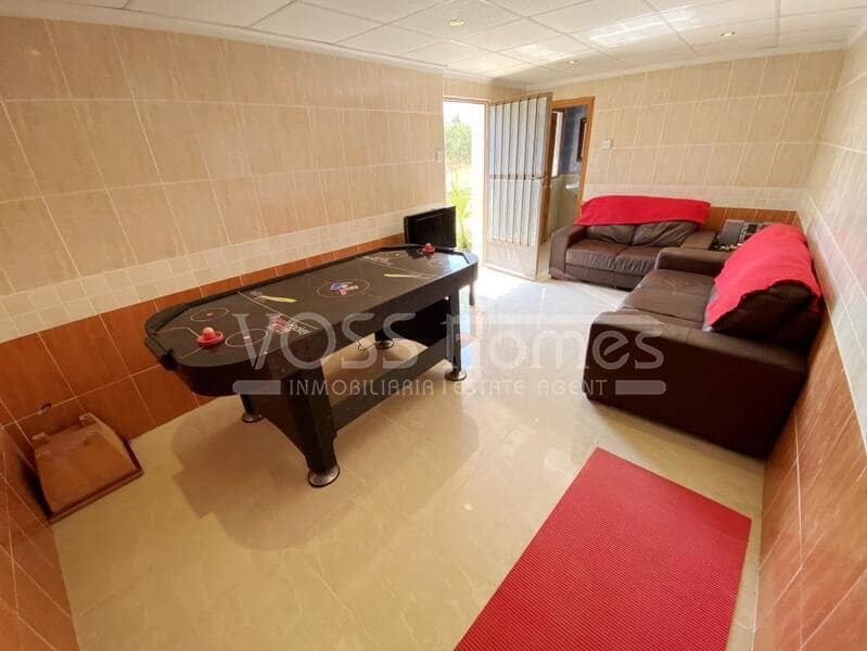 6 soveværelse Finca/Landehus til salg i Velez-Rubio med swimmingpool - € 399.950 (Ref: 9197366)