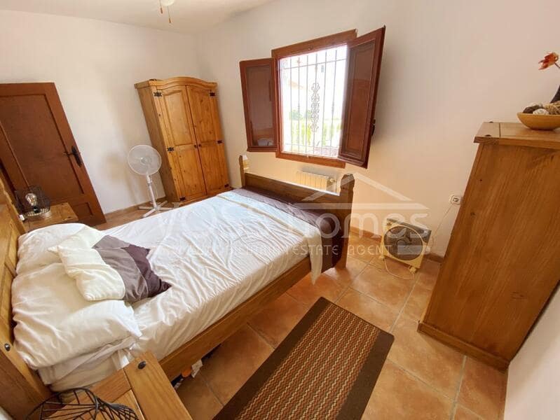 6 soveværelse Finca/Landehus til salg i Velez-Rubio med swimmingpool - € 399.950 (Ref: 9197366)