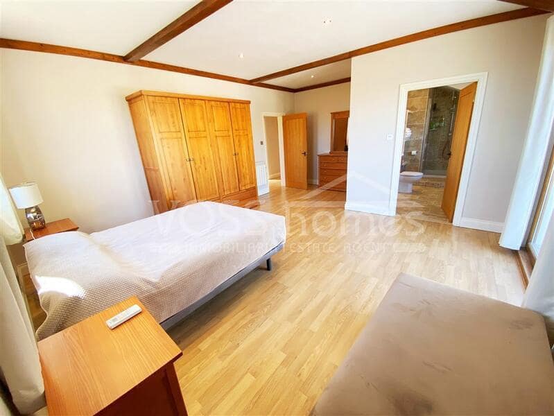 4 bedroom Finca/Country House for sale in Velez-Blanco with pool - € 549,950 (Ref: 9230631)