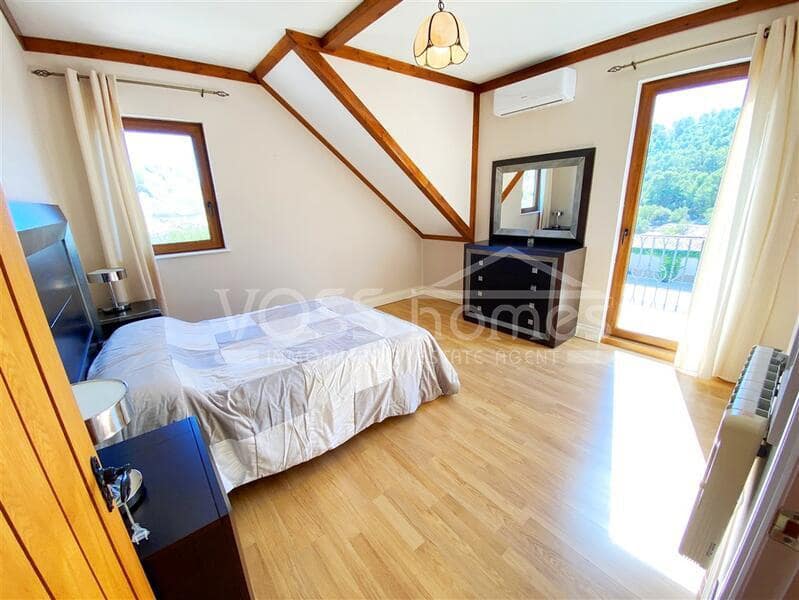 4 bedroom Finca/Country House for sale in Velez-Blanco with pool - € 549,950 (Ref: 9230631)