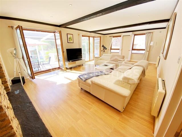 4 chambre Finca/Maison de Campagne à vendre à Vélez-Blanco avec piscine - 549 950 € (Ref: 9230631)