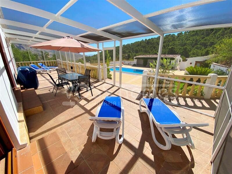 4 bedroom Finca/Country House for sale in Velez-Blanco with pool - € 549,950 (Ref: 9230631)