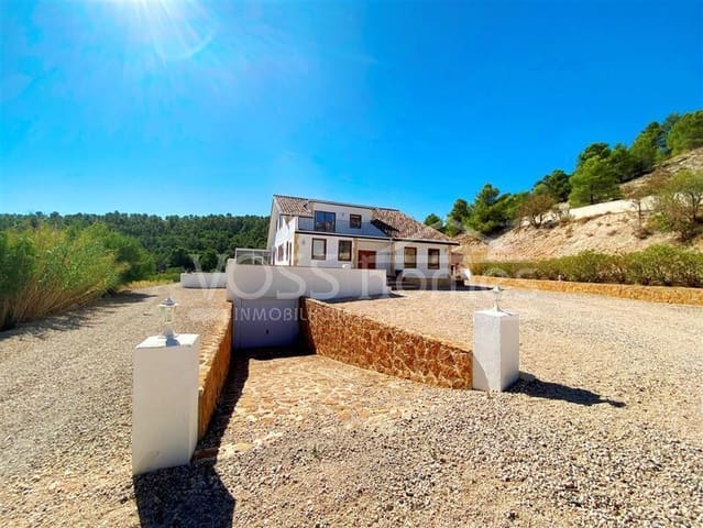 4 bedroom Finca/Country House for sale in Vélez-Blanco with pool - € 549,950 (Ref: 9230631)