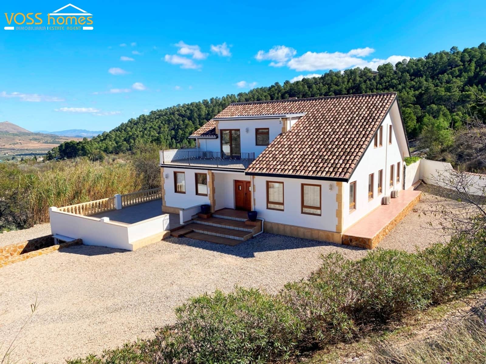 4 bedroom Finca/Country House for sale in Velez-Blanco with pool - € 499,950 (Ref: 9230631)