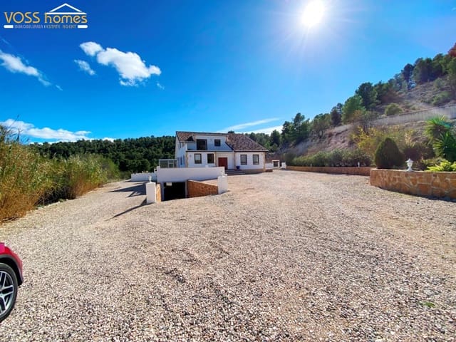 Finca/Casa Rural de 4 habitaciones en Vélez-Blanco en venta con piscina - 499.950 € (Ref: 9230631)