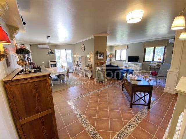 2 bedroom Villa for sale in Huércal-Overa with pool - € 339,950 (Ref: 9255830)