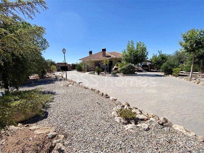 2 bedroom Villa for sale in Huercal-Overa with pool - € 339,950 (Ref: 9255830)