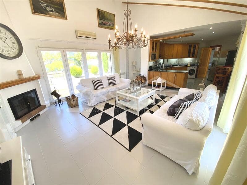 3 soveværelse Villa til salg i Velez-Rubio med swimmingpool - € 289.950 (Ref: 9267784)