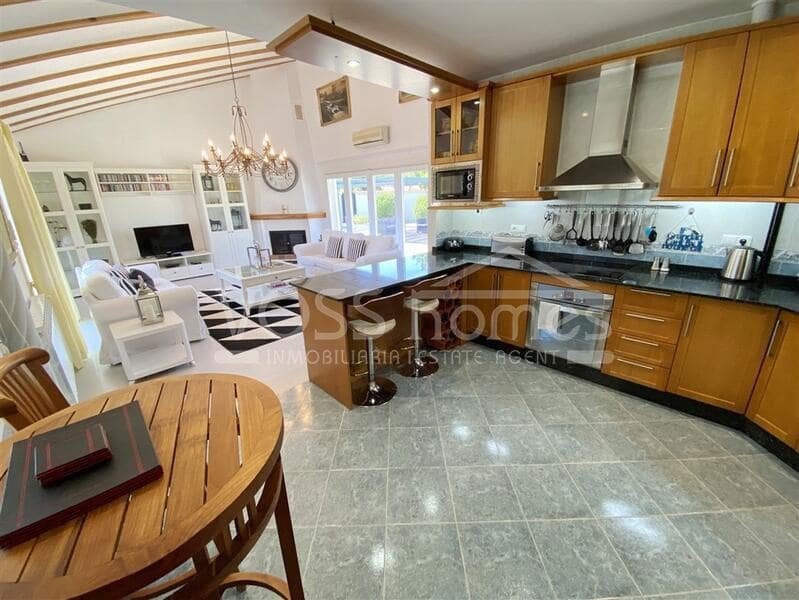 3 soveværelse Villa til salg i Velez-Rubio med swimmingpool - € 289.950 (Ref: 9267784)