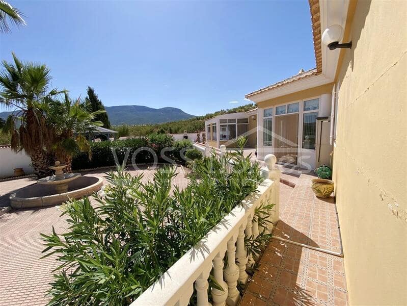 3 soveværelse Villa til salg i Velez-Rubio med swimmingpool - € 289.950 (Ref: 9267784)