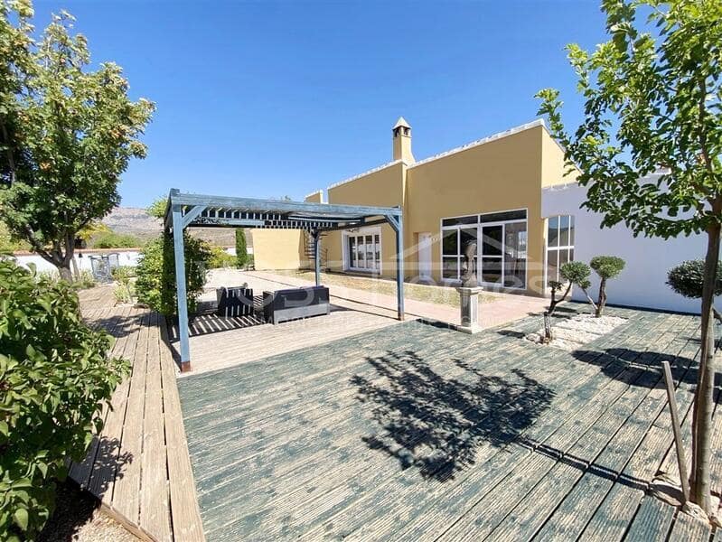 3 soveværelse Villa til salg i Velez-Rubio med swimmingpool - € 289.950 (Ref: 9267784)