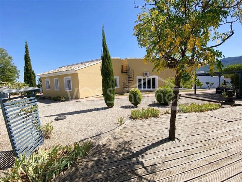 3 soveværelse Villa til salg i Velez-Rubio med swimmingpool - € 289.950 (Ref: 9267784)