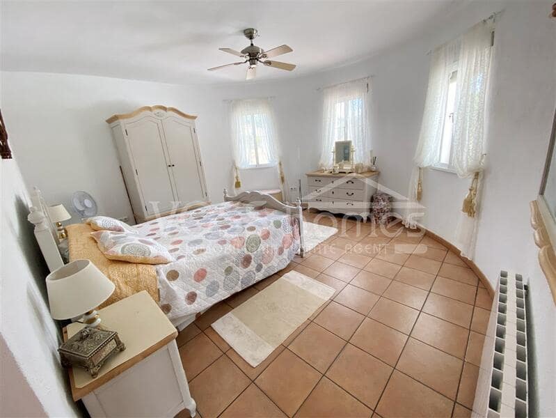 4 sovrum Villa till salu i Huercal-Overa med pool - 369 950 € (Ref: 9294117)