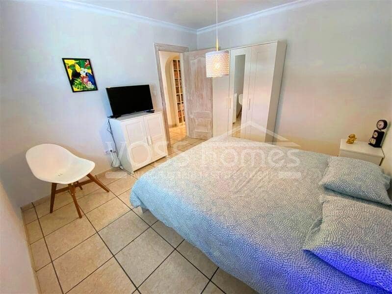 4 bedroom Villa for sale in Huercal-Overa with pool - € 319,950 (Ref: 9325910)