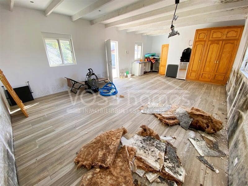 4 bedroom Villa for sale in Huercal-Overa with pool - € 319,950 (Ref: 9325910)