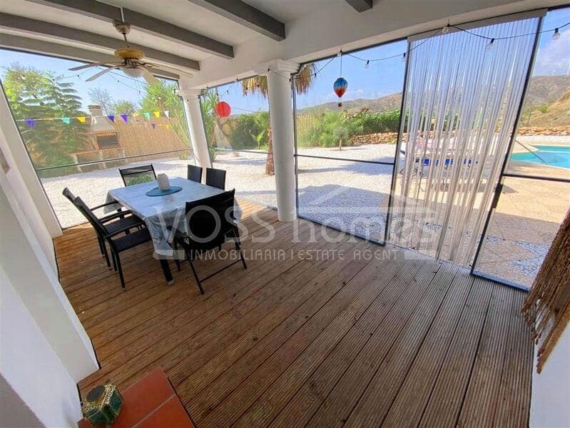 4 bedroom Villa for sale in Huercal-Overa with pool - € 319,950 (Ref: 9325910)