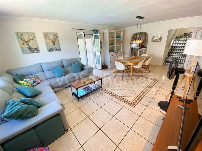 4 bedroom Villa for sale in Huercal-Overa with pool - € 319,950 (Ref: 9325910)