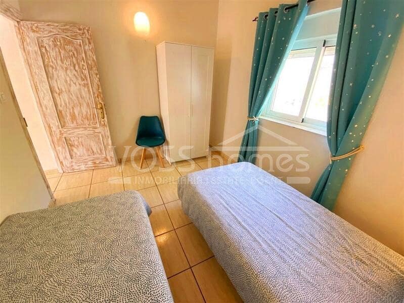 4 bedroom Villa for sale in Huercal-Overa with pool - € 319,950 (Ref: 9325910)