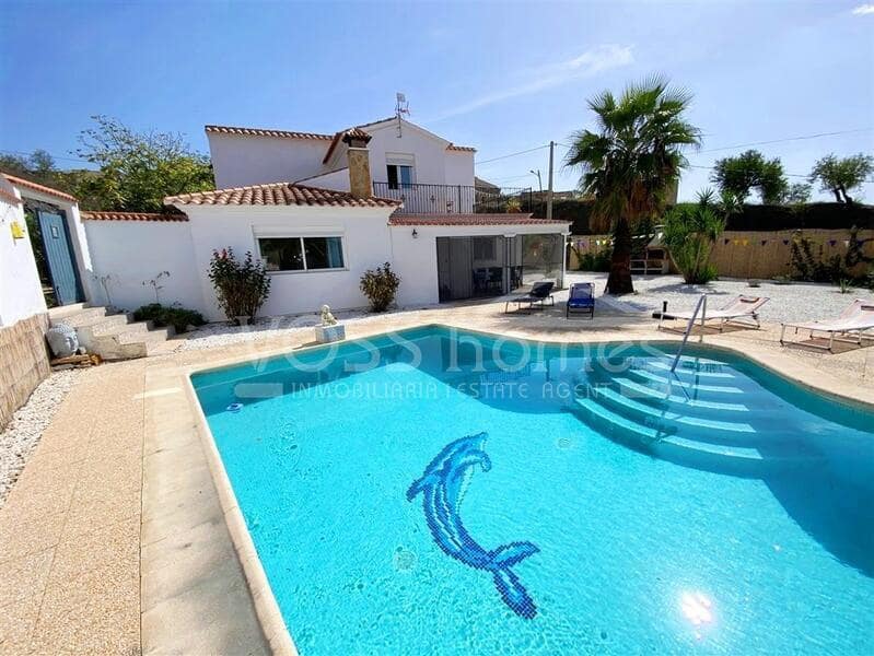 4 bedroom Villa for sale in Huercal-Overa with pool - € 319,950 (Ref: 9325910)