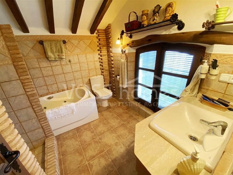 4 soverom Villa til salgs i La Alfoquia - € 340 000 (Ref: 9343587)