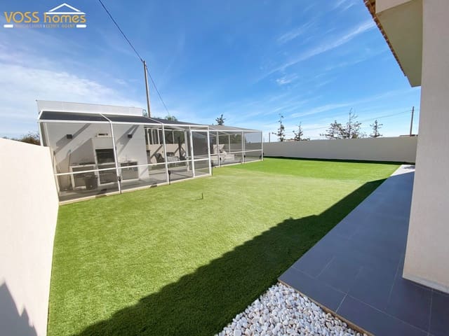 3 soveværelse Villa til salg i Huércal-Overa med swimmingpool - € 319.950 (Ref: 9345233)