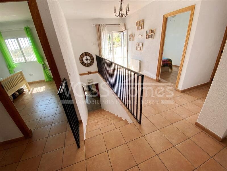 4 sovrum Villa till salu i Velez-Rubio med pool - 369 950 € (Ref: 9355321)