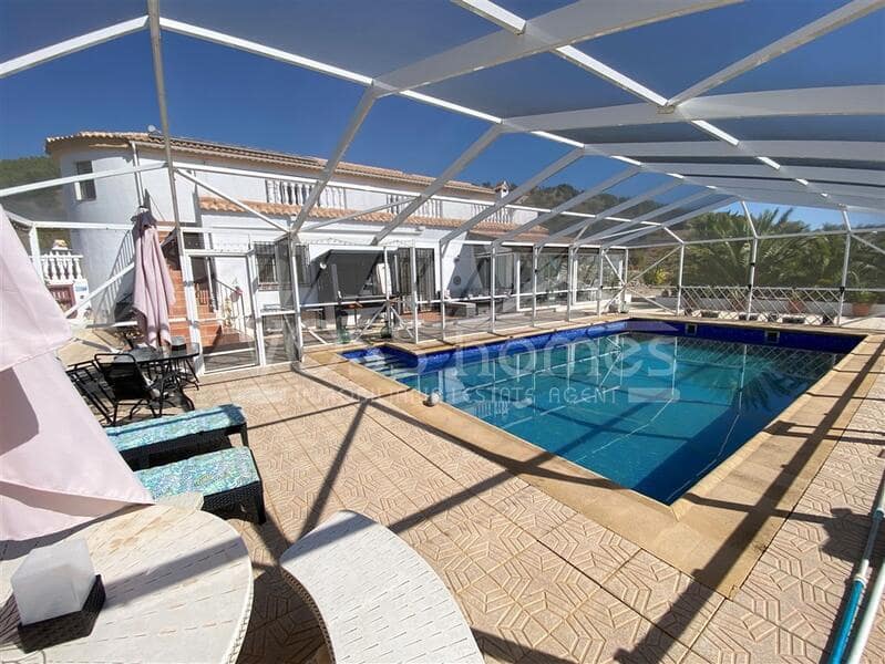 4 sovrum Villa till salu i Velez-Rubio med pool - 369 950 € (Ref: 9355321)