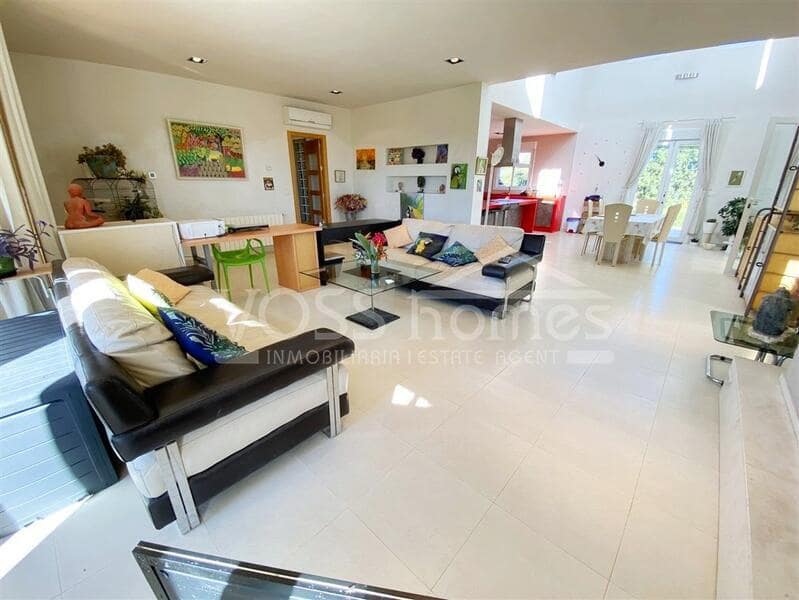 3 soveværelse Villa til salg i Puerto Lumbreras med swimmingpool - € 400.000 (Ref: 9357481)