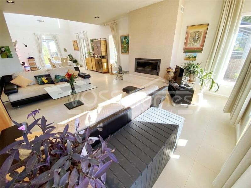 3 soveværelse Villa til salg i Puerto Lumbreras med swimmingpool - € 400.000 (Ref: 9357481)