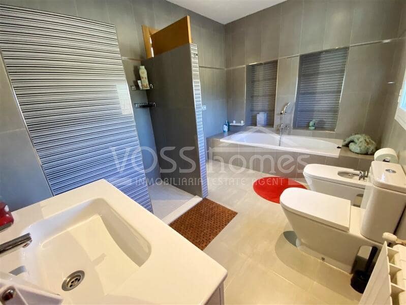 3 soveværelse Villa til salg i Puerto Lumbreras med swimmingpool - € 400.000 (Ref: 9357481)