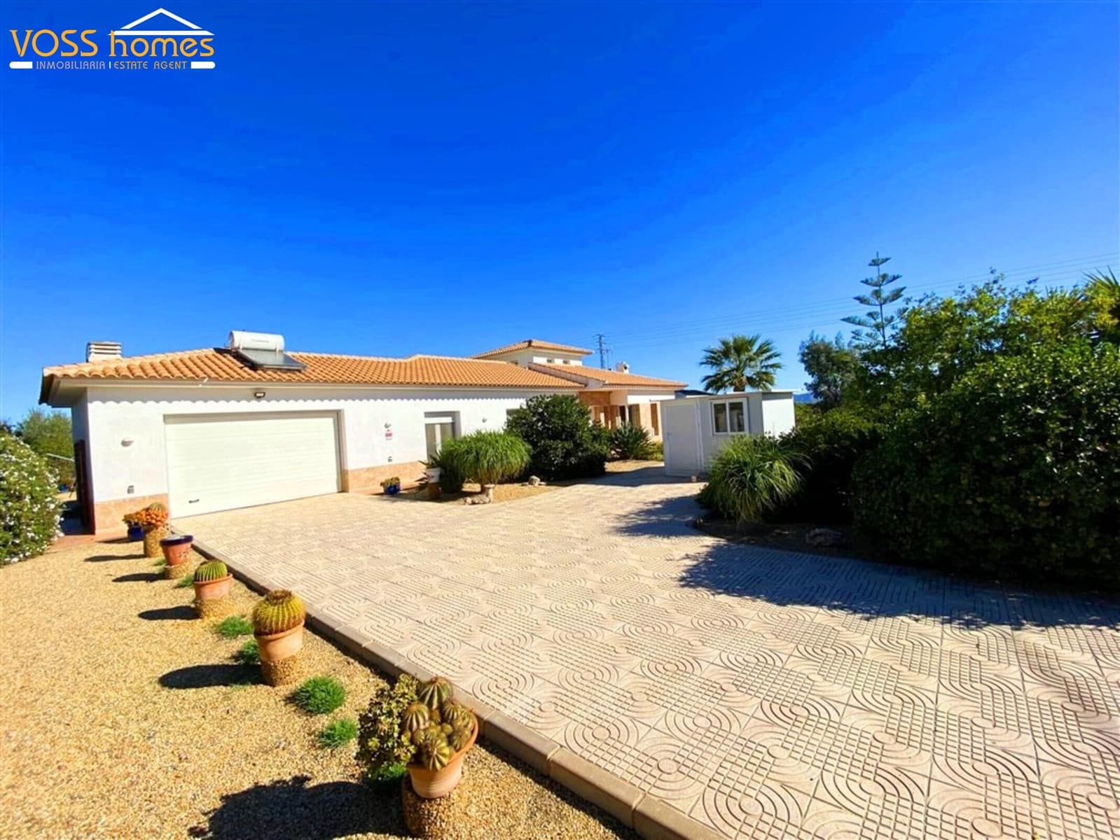 3 bedroom Villa for sale in Puerto Lumbreras with pool garage - € 399,000 (Ref: 9357481)