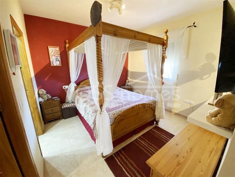 3 bedroom Villa for sale in Zurgena with pool - € 269,950 (Ref: 9357752)