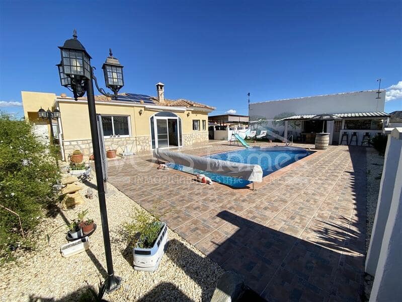3 bedroom Villa for sale in Zurgena with pool - € 269,950 (Ref: 9357752)