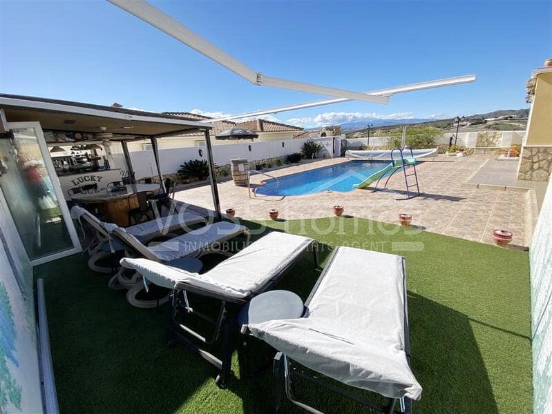 3 bedroom Villa for sale in Zurgena with pool - € 269,950 (Ref: 9357752)