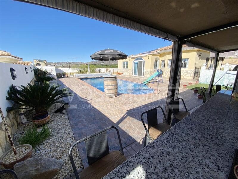 3 bedroom Villa for sale in Zurgena with pool - € 269,950 (Ref: 9357752)