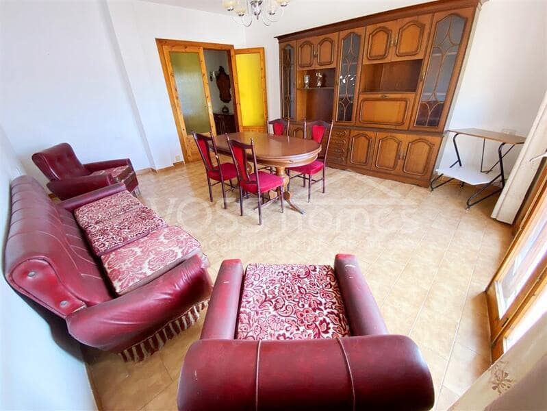 4 bedroom Apartment for sale in La Alfoquia - € 54,950 (Ref: 9363000)