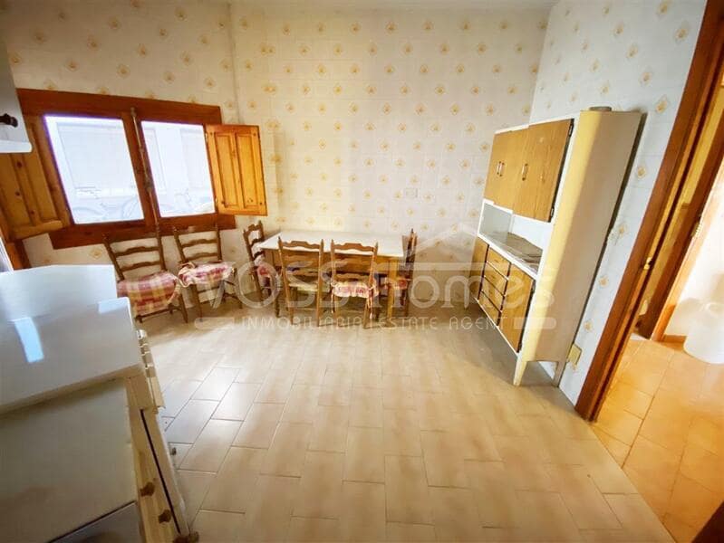 4 bedroom Apartment for sale in La Alfoquia - € 54,950 (Ref: 9363000)