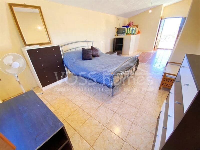 4 soveværelse Finca/Landehus til salg i Huercal-Overa med swimmingpool - € 299.950 (Ref: 9388451)